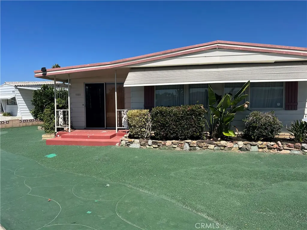 Manufactured On Land for sale at 900 W Johnston, Hemet, CA featuring 2 beds and 2 baths