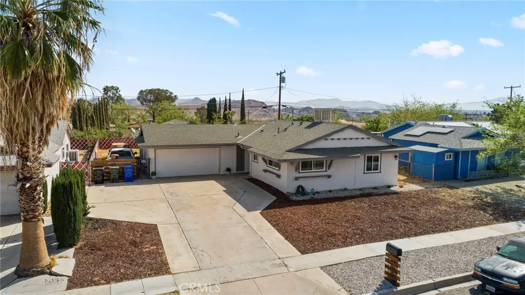 15713 Gazelle St, Victorville, CA — listing photo 1