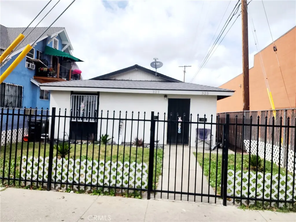 Duplex for sale at 323 W 47th, Los Angeles, CA