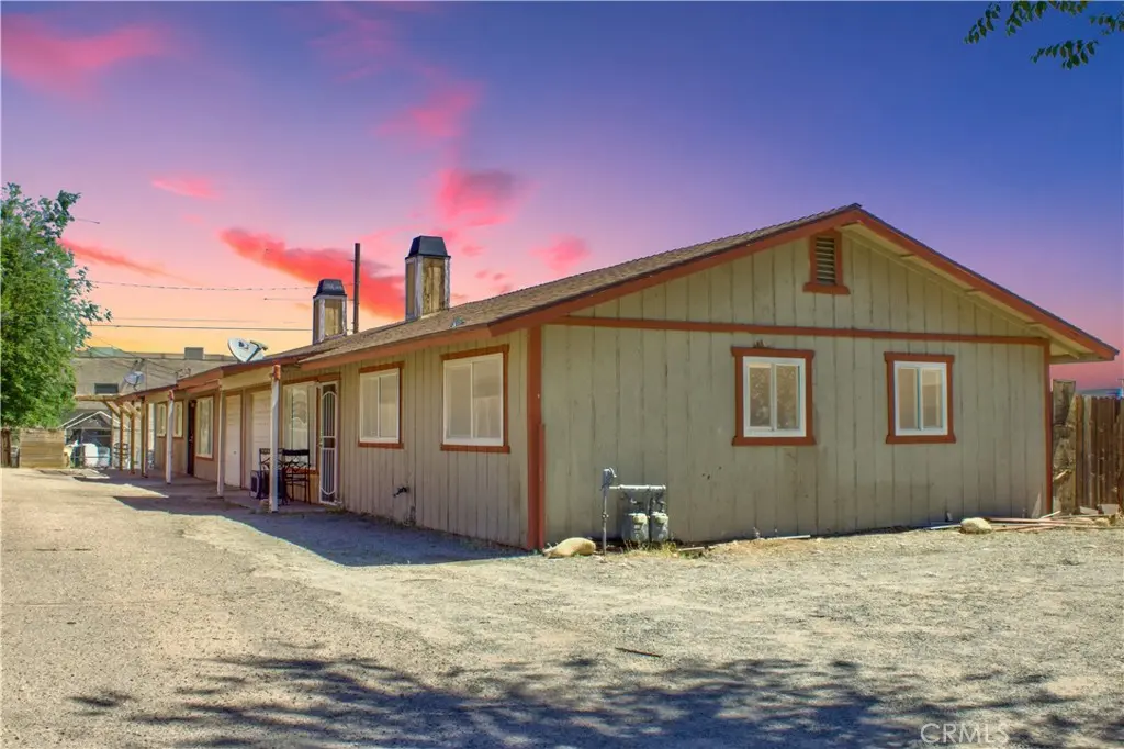 16594 Vine, Hesperia, CA — listing photo 1