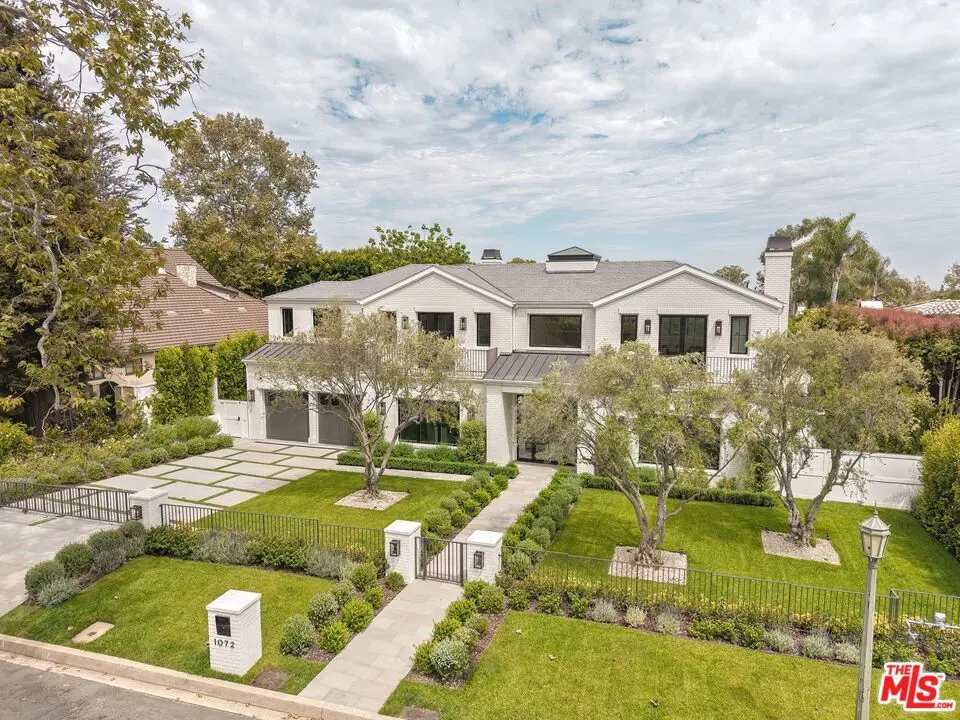 1072 Amalfi Drive, Pacific Palisades, CA — listing photo 1
