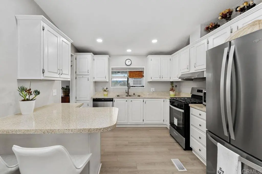 Manufactured In Park for sale at 530 Devonshire Avenue 84, Hemet, CA featuring 2 beds and 2 baths