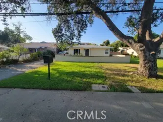 Single Family Residence for rent at 311 W Green, Claremont, CA featuring 2 beds and 1 bath