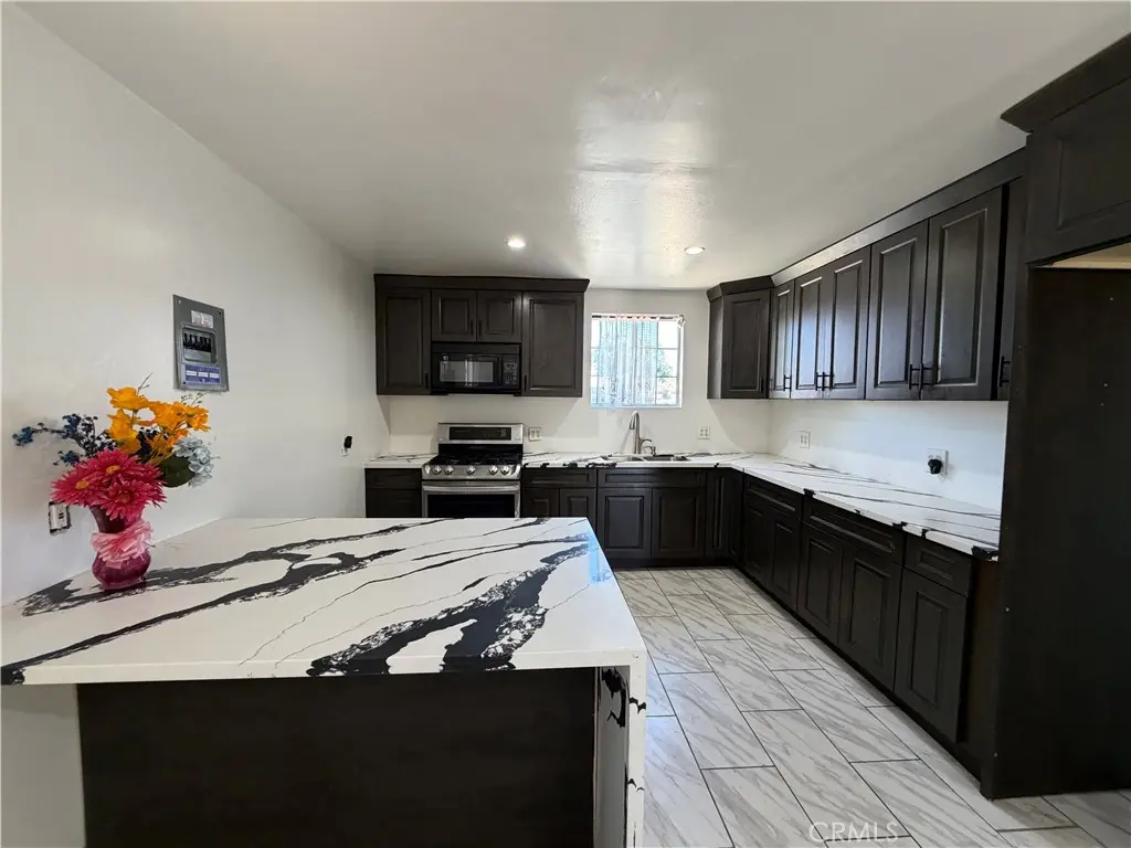 38621 Puerta, Palmdale, CA — listing photo 1