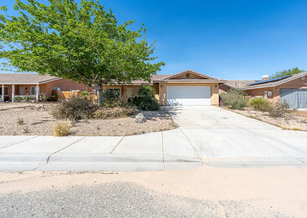 5154 Split Rock Avenue, 29 Palms, CA — listing photo 1