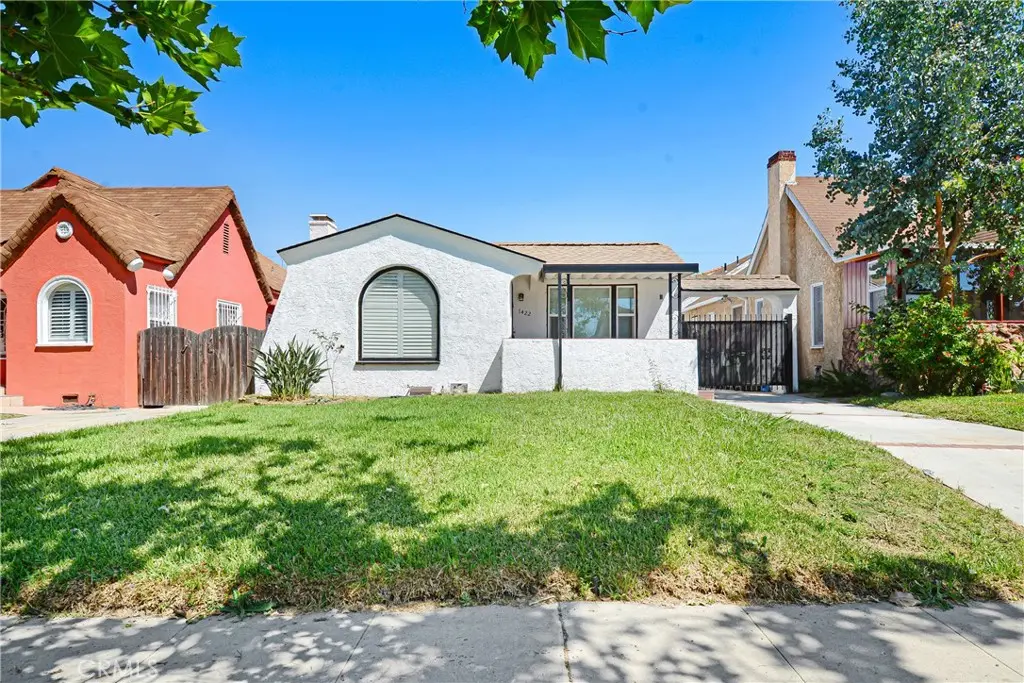 Duplex for sale at 7422 Brighton, Los Angeles, CA