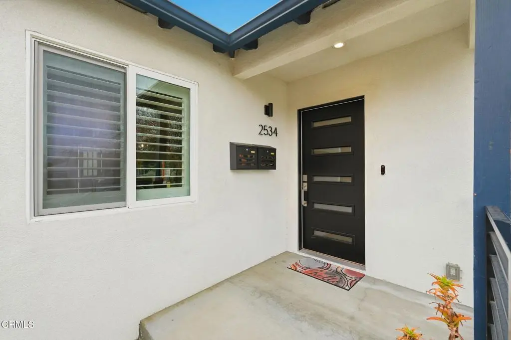 2534 El Sol Avenue, Altadena, CA — listing photo 1