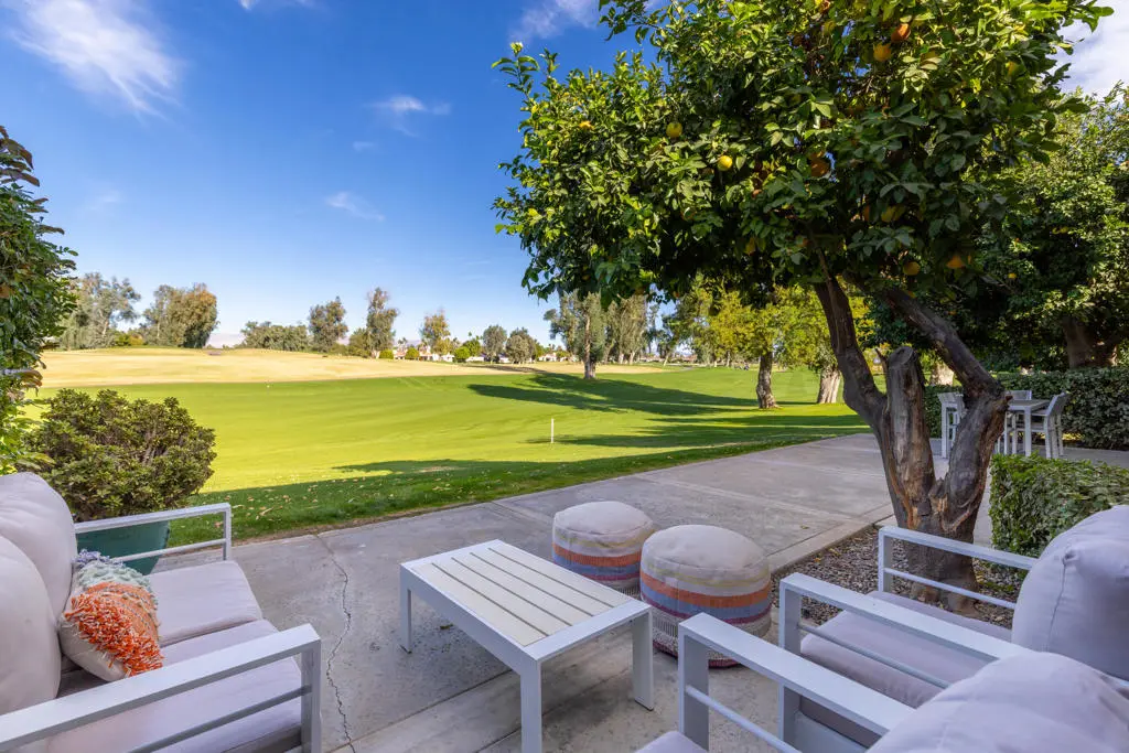 35 Mission Court Court, Rancho Mirage, CA — listing photo 1