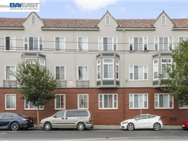 Apartment for sale at 1757 26Th Ave, Oakland, CA