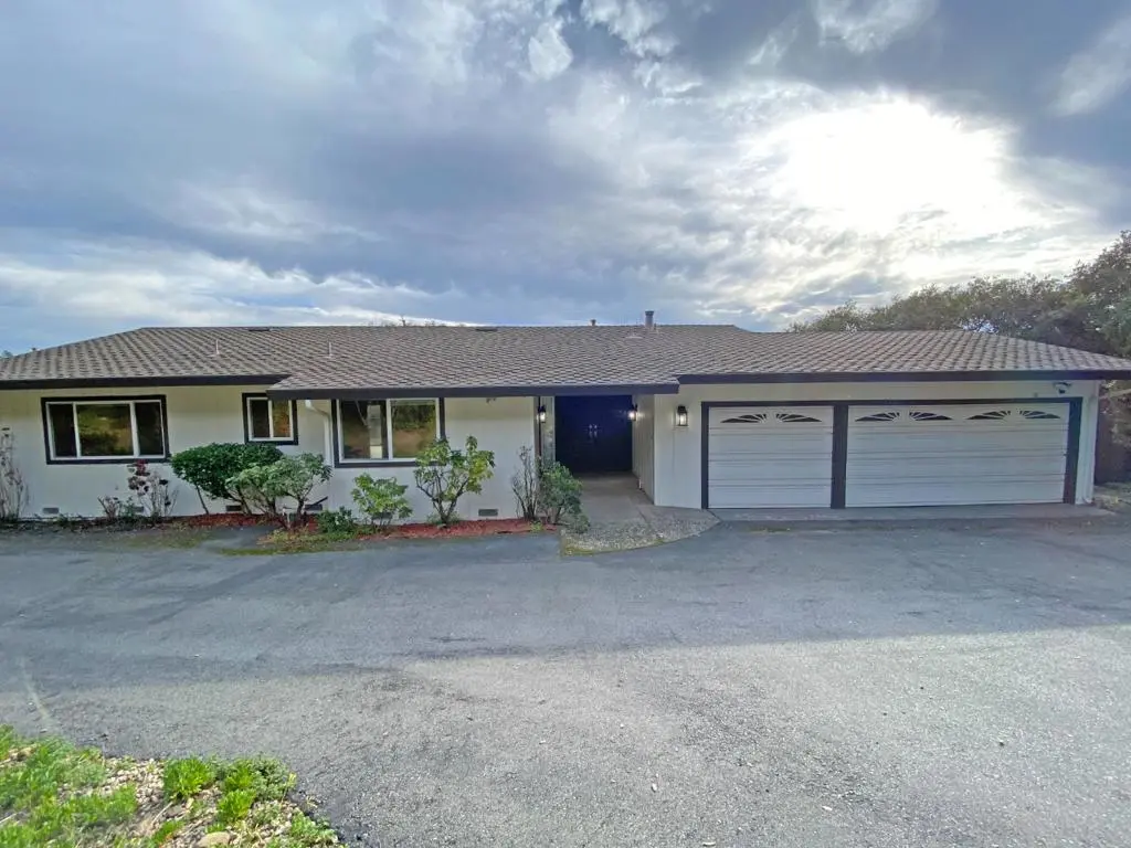 Single Family Residence for sale at 7 Via Del Sol, Watsonville, CA featuring 3 beds and 2 baths