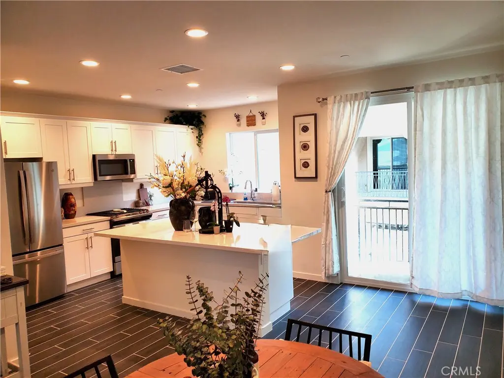 609 Shadowbrook, Lake Forest, CA — listing photo 1