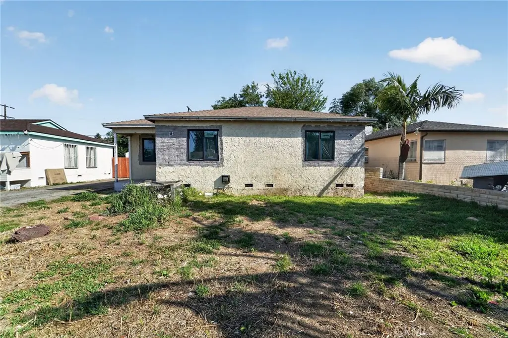15021 Sylvan, Van Nuys, CA — listing photo 1