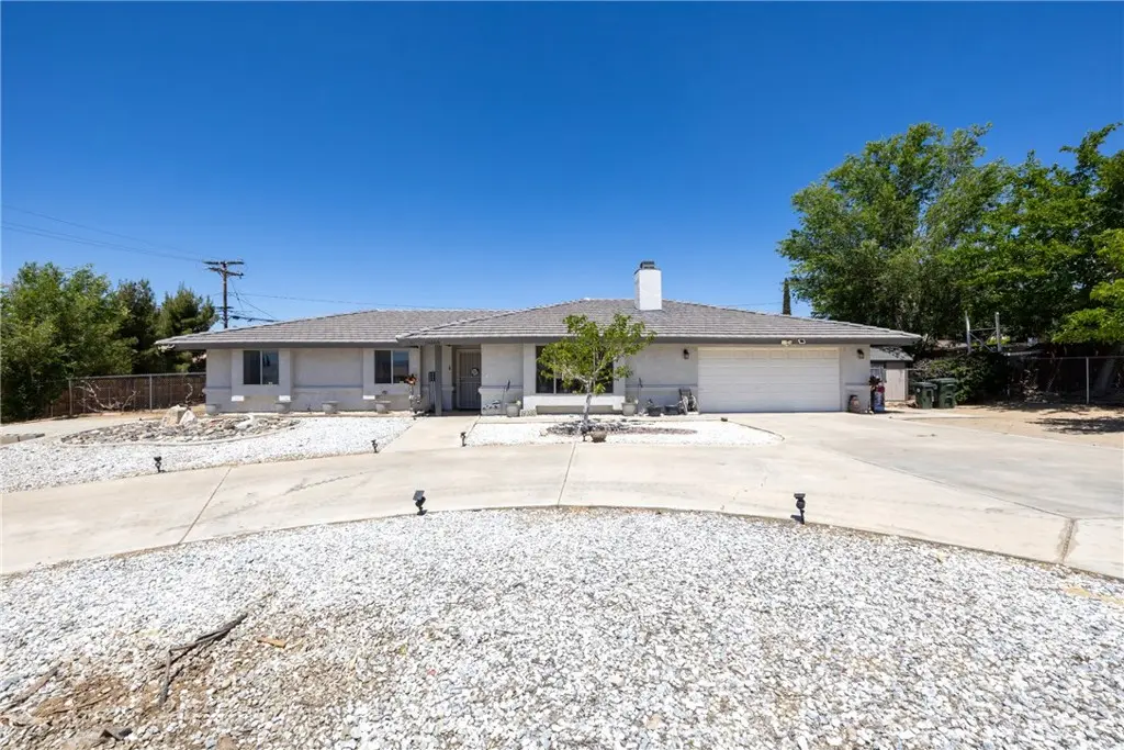 19388 Corwin, Apple Valley, CA — listing photo 1