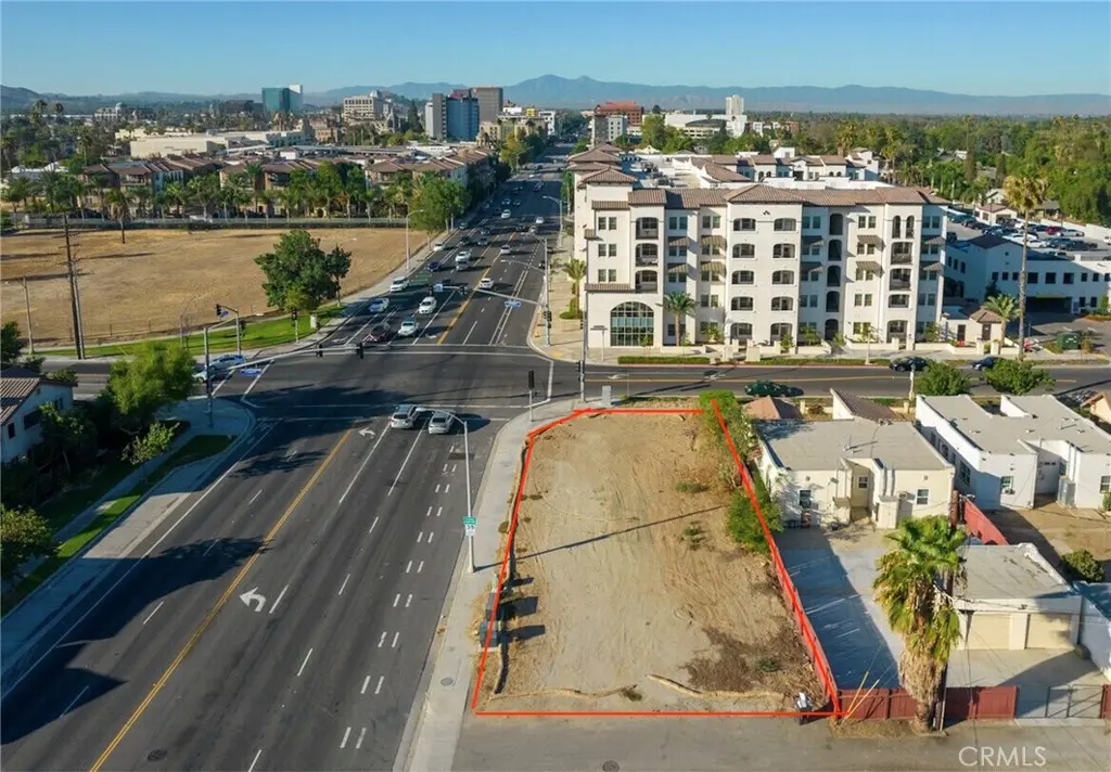 3071 Market, Riverside, CA — listing photo 1