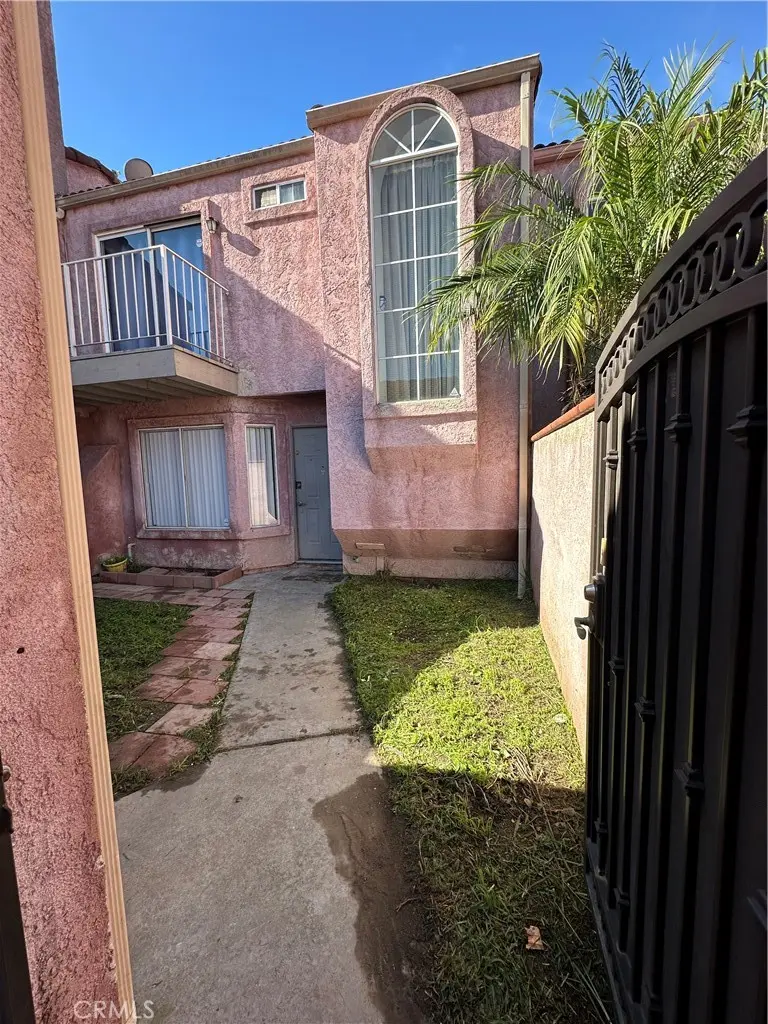 165 Racquet Club Drive, Compton, CA — listing photo 1
