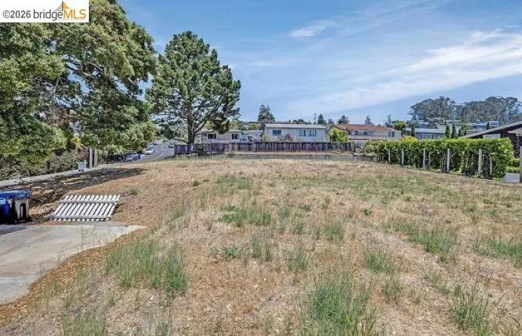 8246 Terrace Dr, El Cerrito, CA — listing photo 1