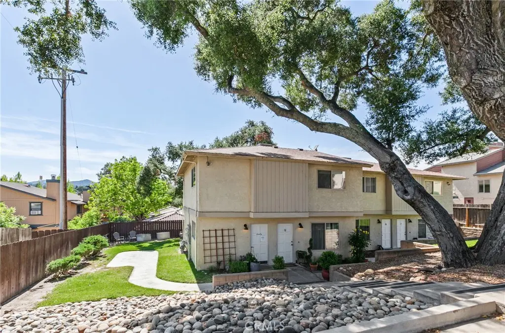 Condominium for sale at 9780 Las Lomas 9, Atascadero, CA featuring 3 beds and 3 baths