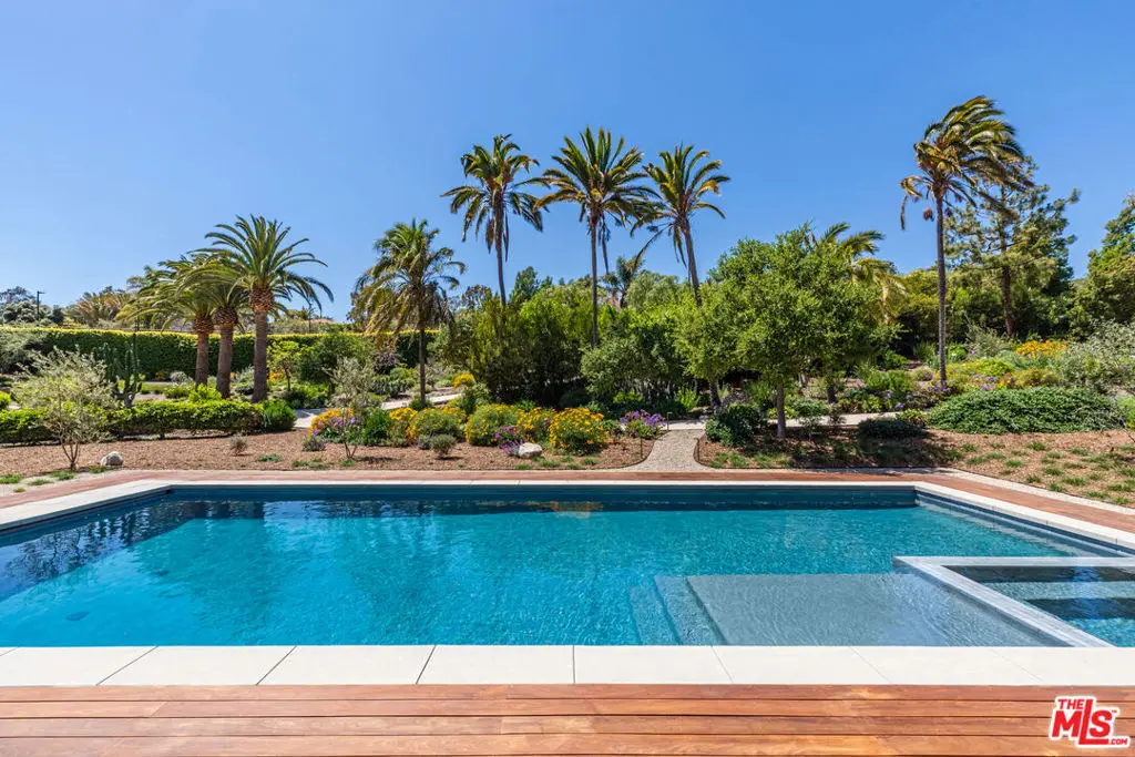 Single Family Residence for rent at 28873 Boniface Drive, Malibu, CA featuring 4 beds and 3 baths