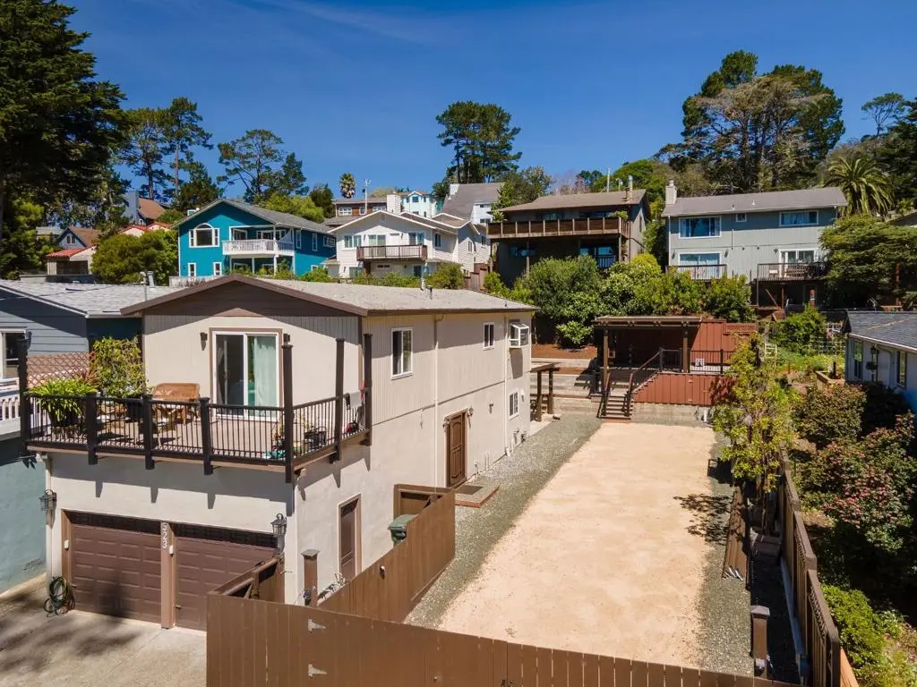 523 The Alameda, El Granada, CA — listing photo 1