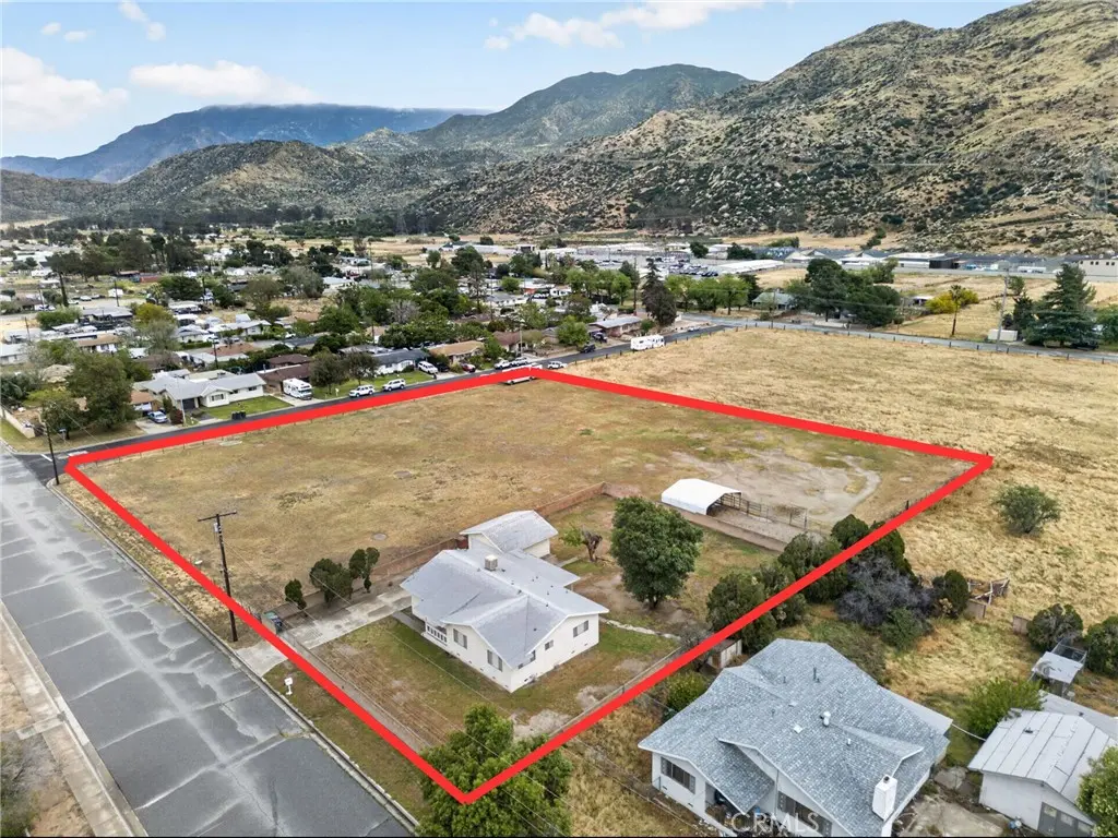 514 E Victory Avenue, Banning, CA — listing photo 1