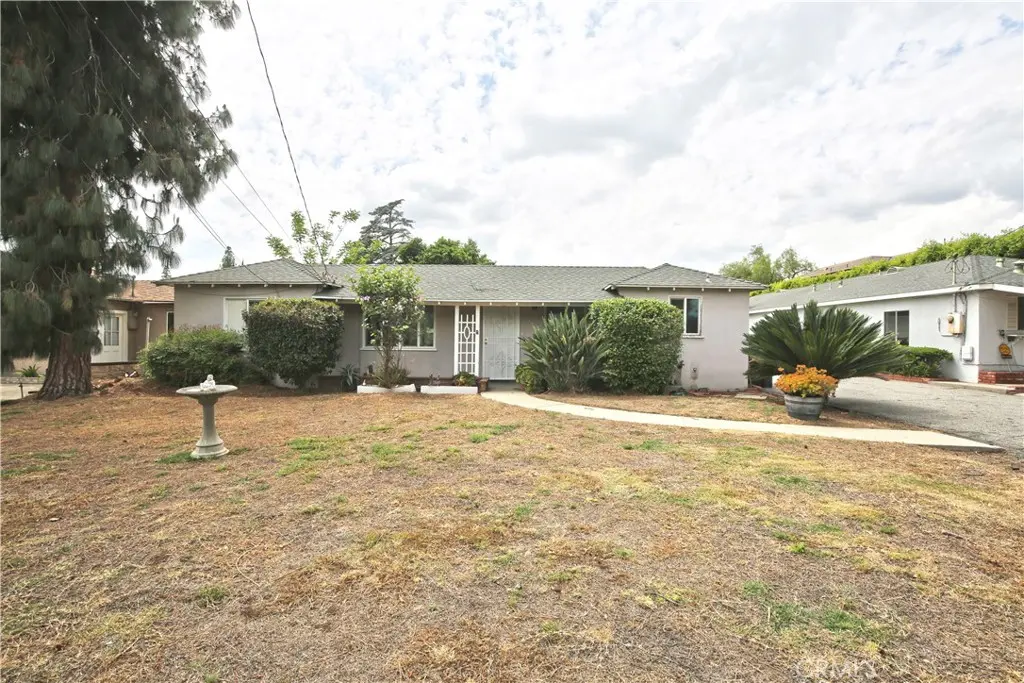 Residential Lease for rent at 1211 S 10th Avenue, Arcadia, Los Angeles County, CA featuring 2 beds and 1 bath