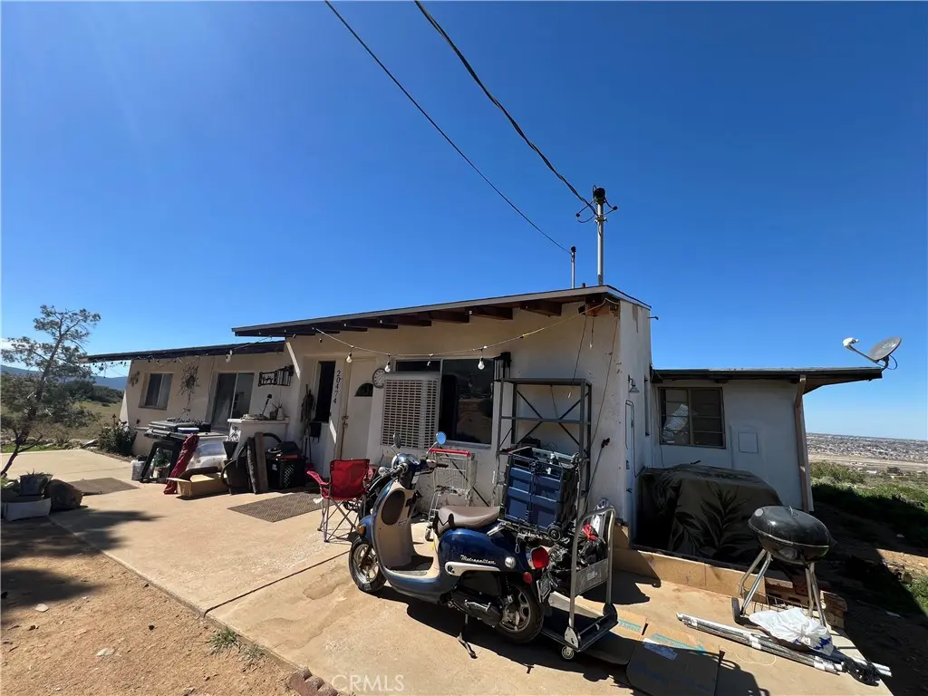 20474 Gemmill, Apple Valley, CA — listing photo 1