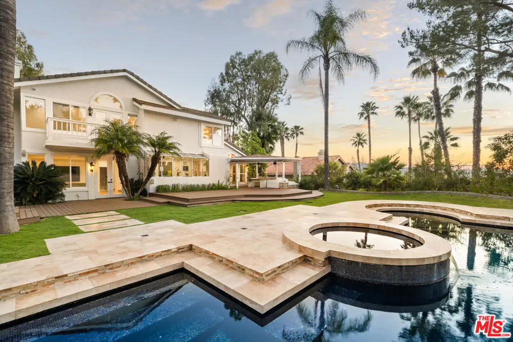 22137 Cairnloch Street, Calabasas, CA — listing photo 1