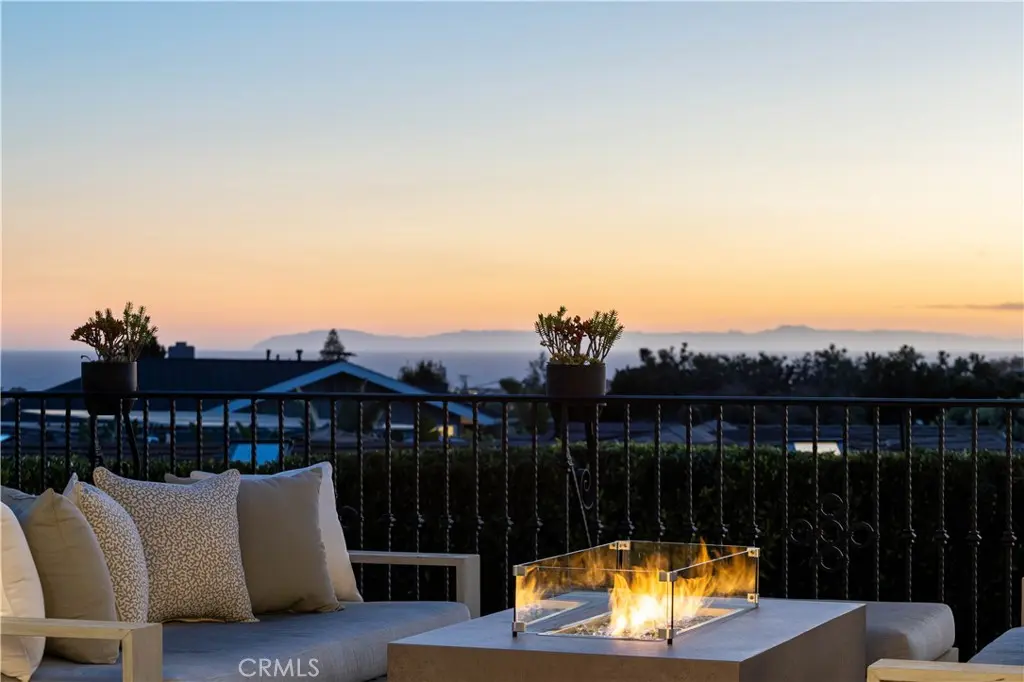 420 De Sola Terrace, Corona Del Mar, CA — listing photo 1