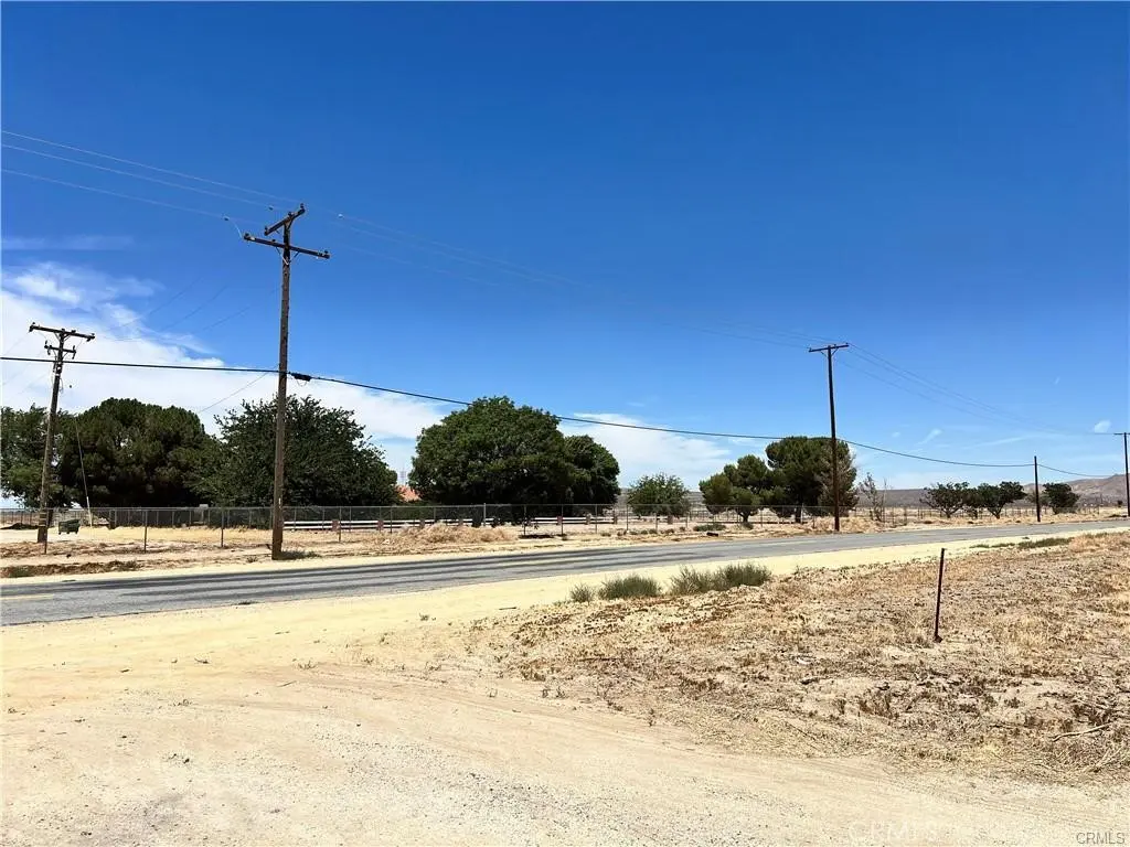 125 STE VIC AVE, Lancaster, CA — listing photo 1