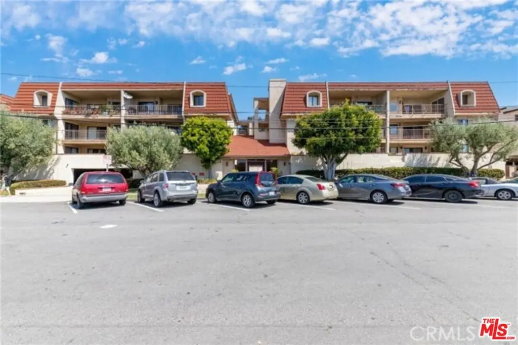 Address available on request, El Segundo, CA — listing photo 1