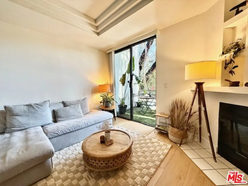 2500 Abbot Kinney Boulevard 6, Venice, CA — listing photo 1