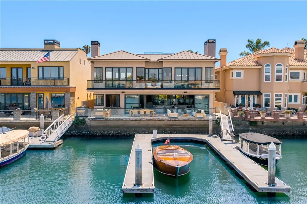 16462 Malden Circle, Huntington Beach, CA — listing photo 1