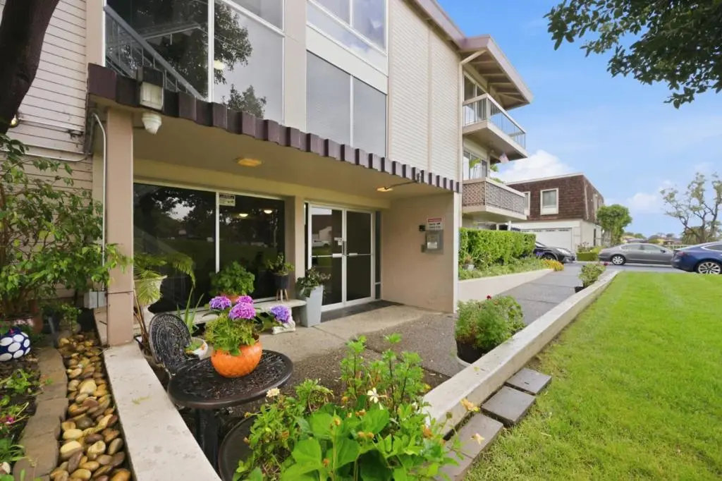 707 Fathom Drive 108, San Mateo, CA — listing photo 1