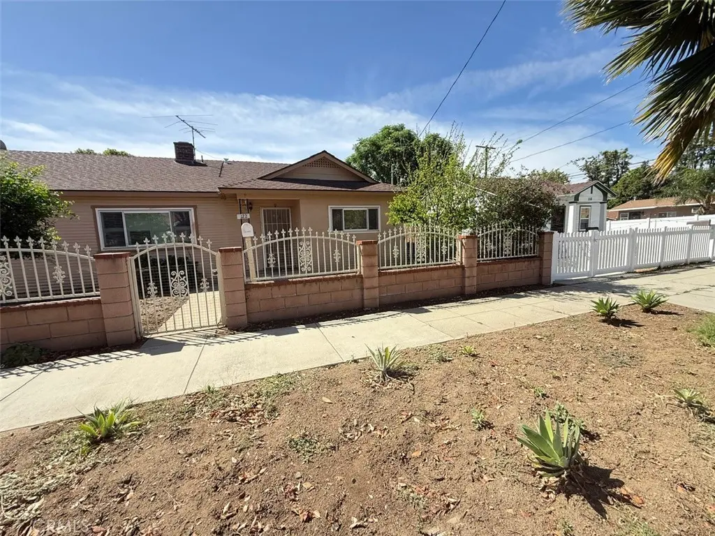 122 E Park, Ontario, CA — listing photo 1