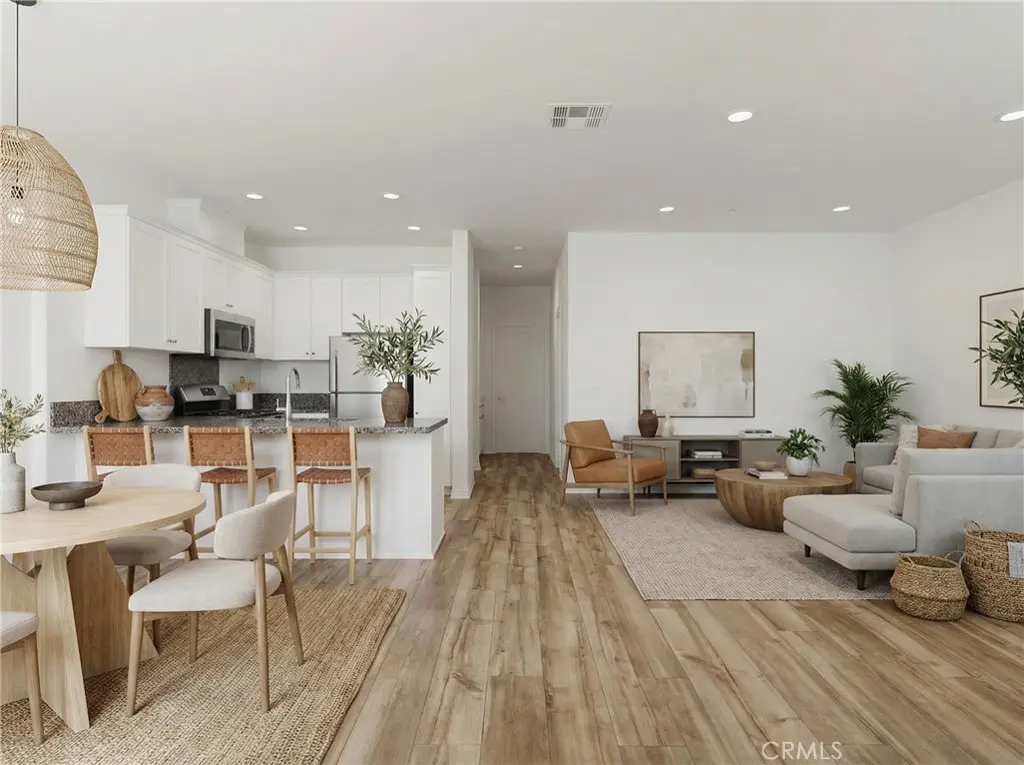 Condominium for sale at 24110 Tuscany 1803, Murrieta, CA featuring 3 beds and 3 baths