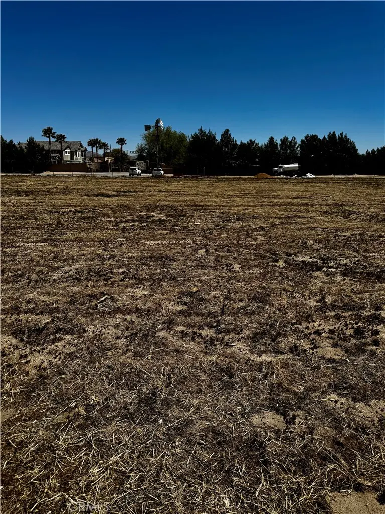 1 Clearview Drive, Apple Valley, CA — listing photo 1