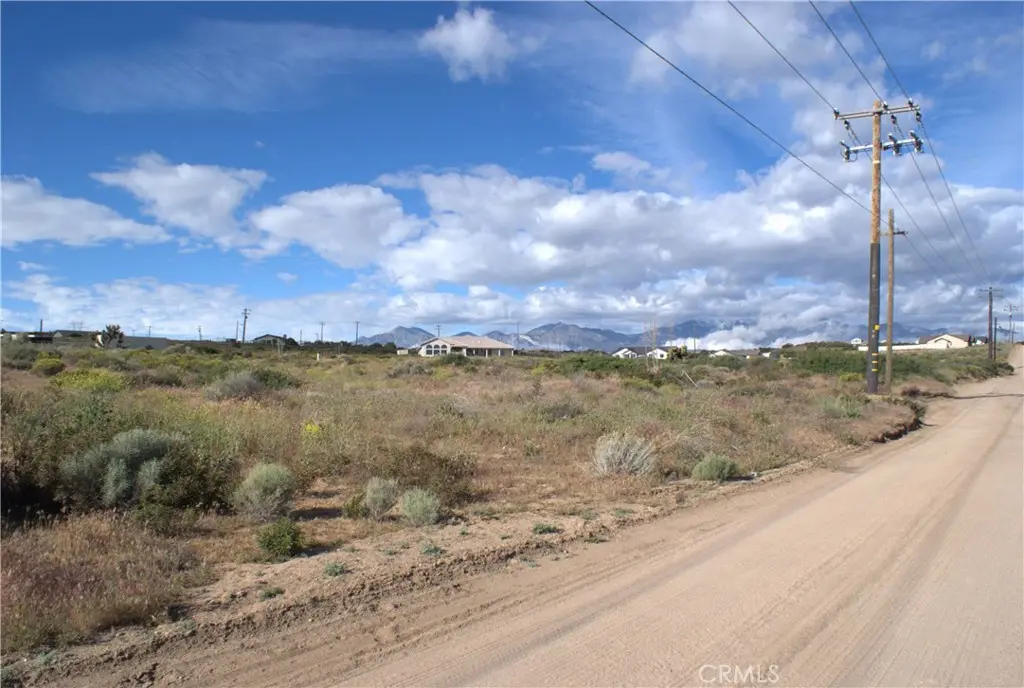 0 Prairie Trl, Oak Hills, CA — listing photo 1