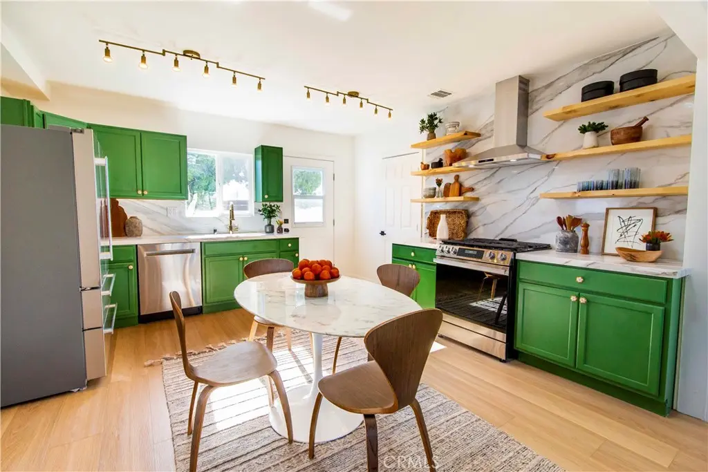 10816 Calvert, North Hollywood, CA — listing photo 1