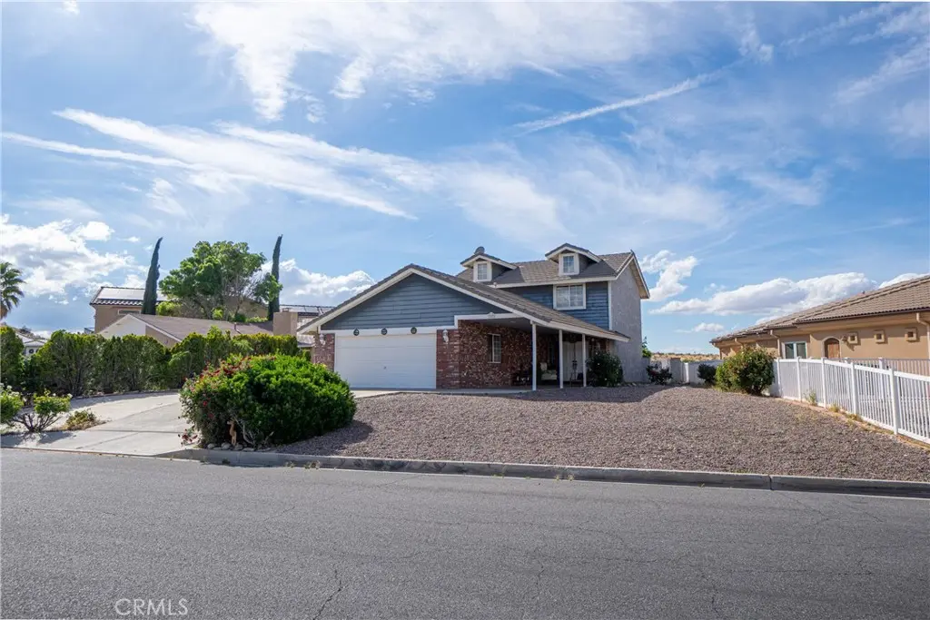 13870 Evergreen, Victorville, CA — listing photo 1