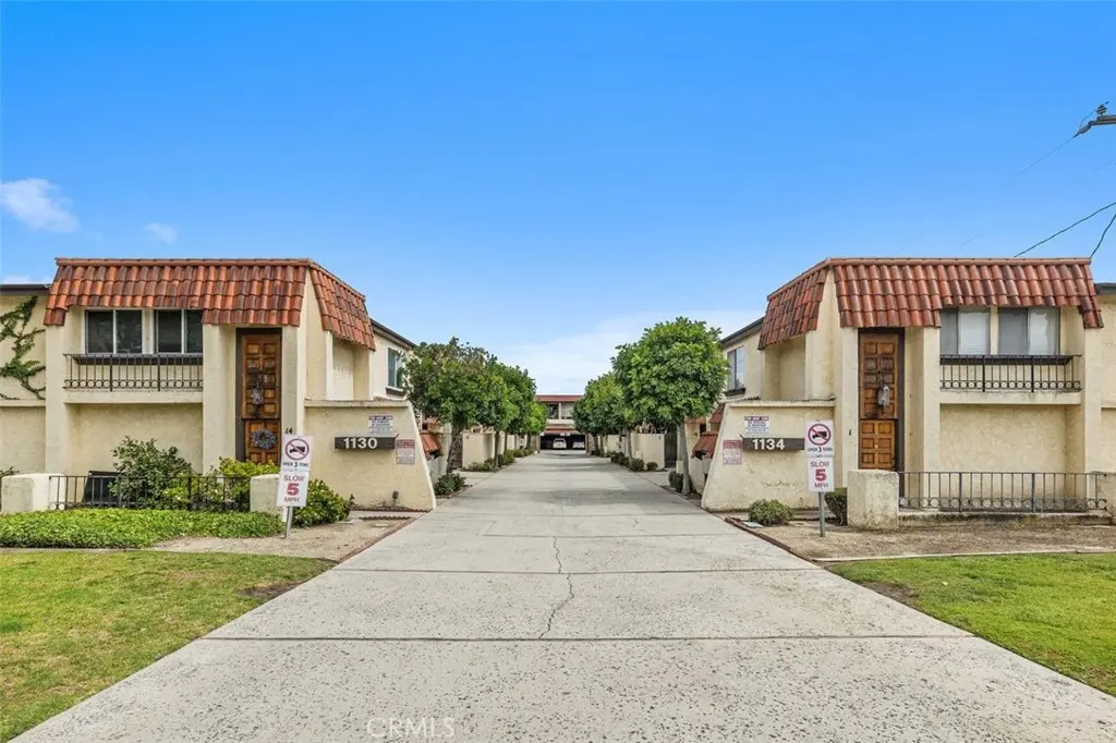 Condominium for sale at 1130 W Huntington Drive 8, Arcadia, CA featuring 2 beds and 2 baths