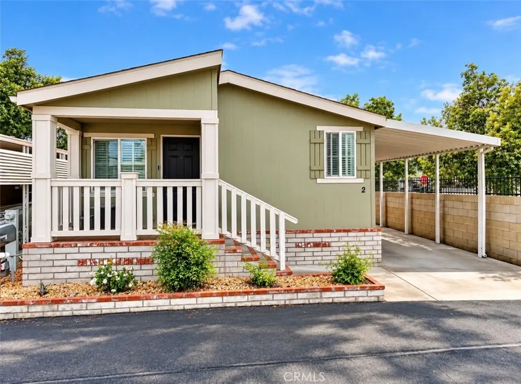 Manufactured In Park for sale at 675 W Oakland Avenue G2, Hemet, CA featuring 3 beds and 2 baths