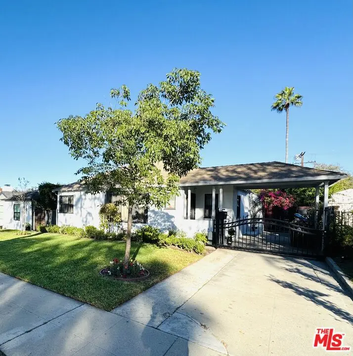 Single Family Residence for sale at 3506 S Redondo Boulevard, Los Angeles, CA featuring 3 beds and 2 baths