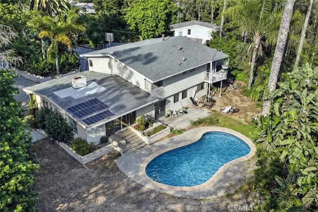 15 La Crescenta Drive, Camarillo, CA — listing photo 1