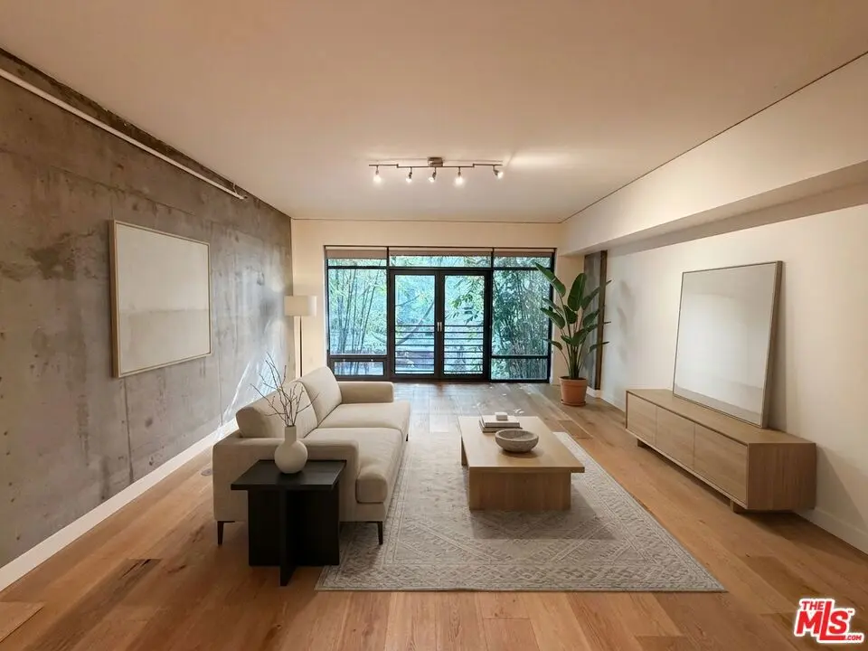 Residential Lease for rent at 1111 S GRAND Avenue 506, Los Angeles, Los Angeles County, CA featuring 1 bed and 1 bath