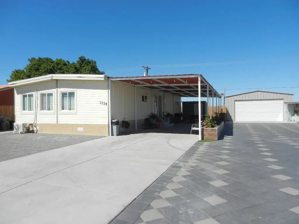 1238 China Sea Avenue, Thermal, CA — listing photo 1