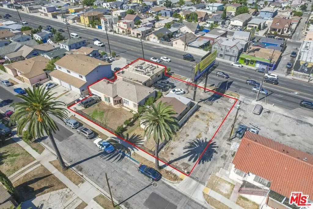 Residential Income for sale at 1025 W 101st Street, Los Angeles, CA featuring 5 beds and 3 baths