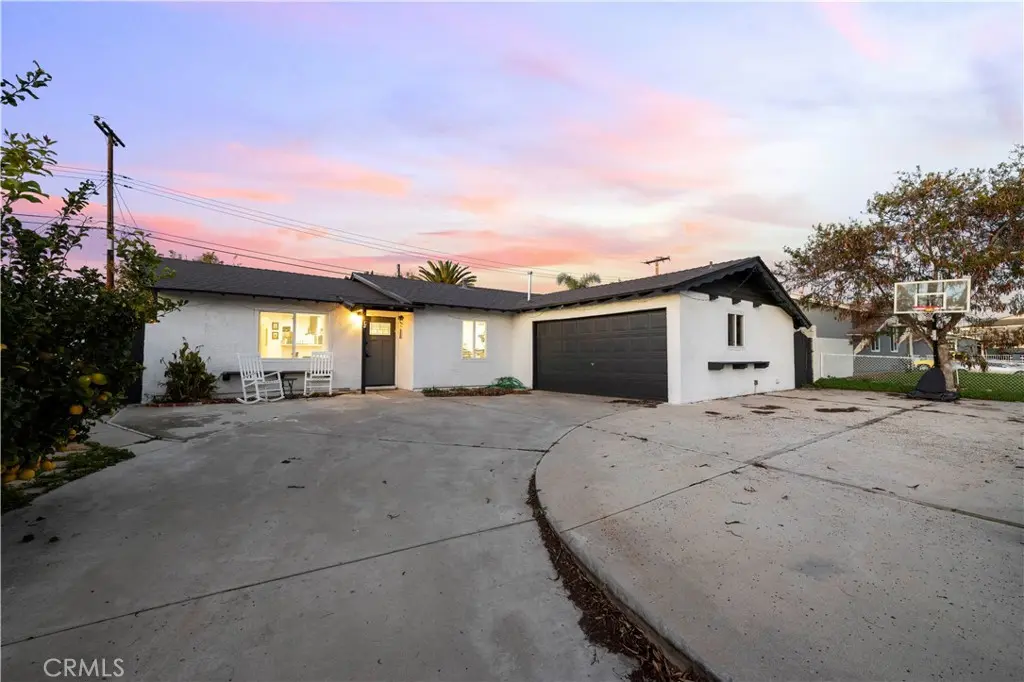 Residential Lease for rent at 467 Susan Ave, Moorpark, Ventura County, CA featuring 3 beds and 2 baths