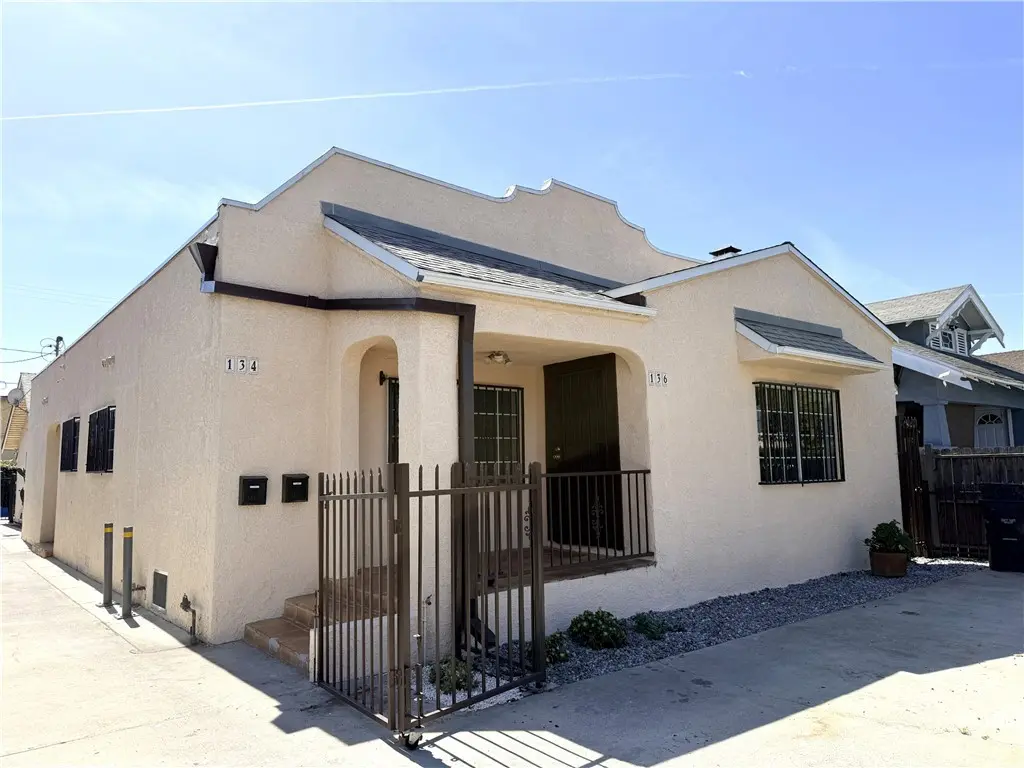 Duplex for sale at 134 W 49th, Los Angeles, CA
