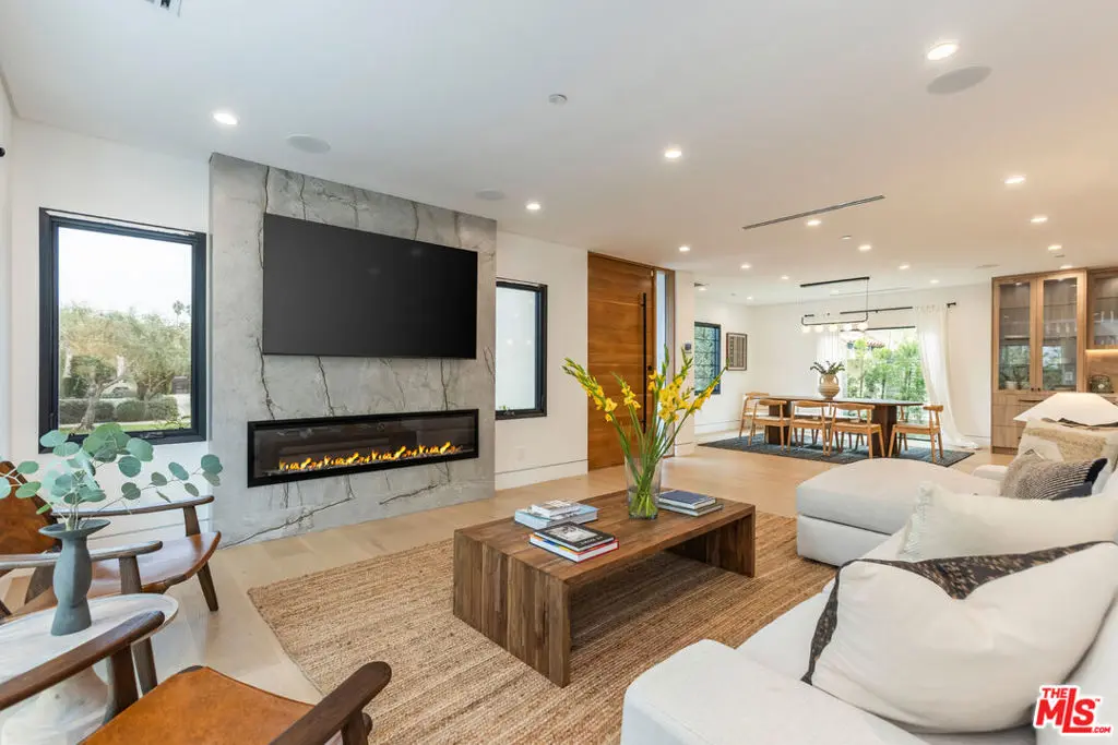 Residential Lease for rent at 1161 Stearns Drive, Los Angeles, Los Angeles County, CA featuring 6 beds and 6 baths