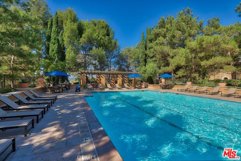 Residential Lease for rent at 211 Danbrook, Irvine, Orange County, CA featuring 2 beds and 3 baths